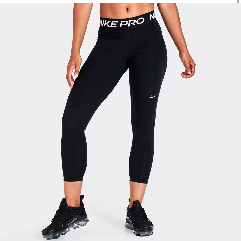 Nike Pro Black Athletic Leggings